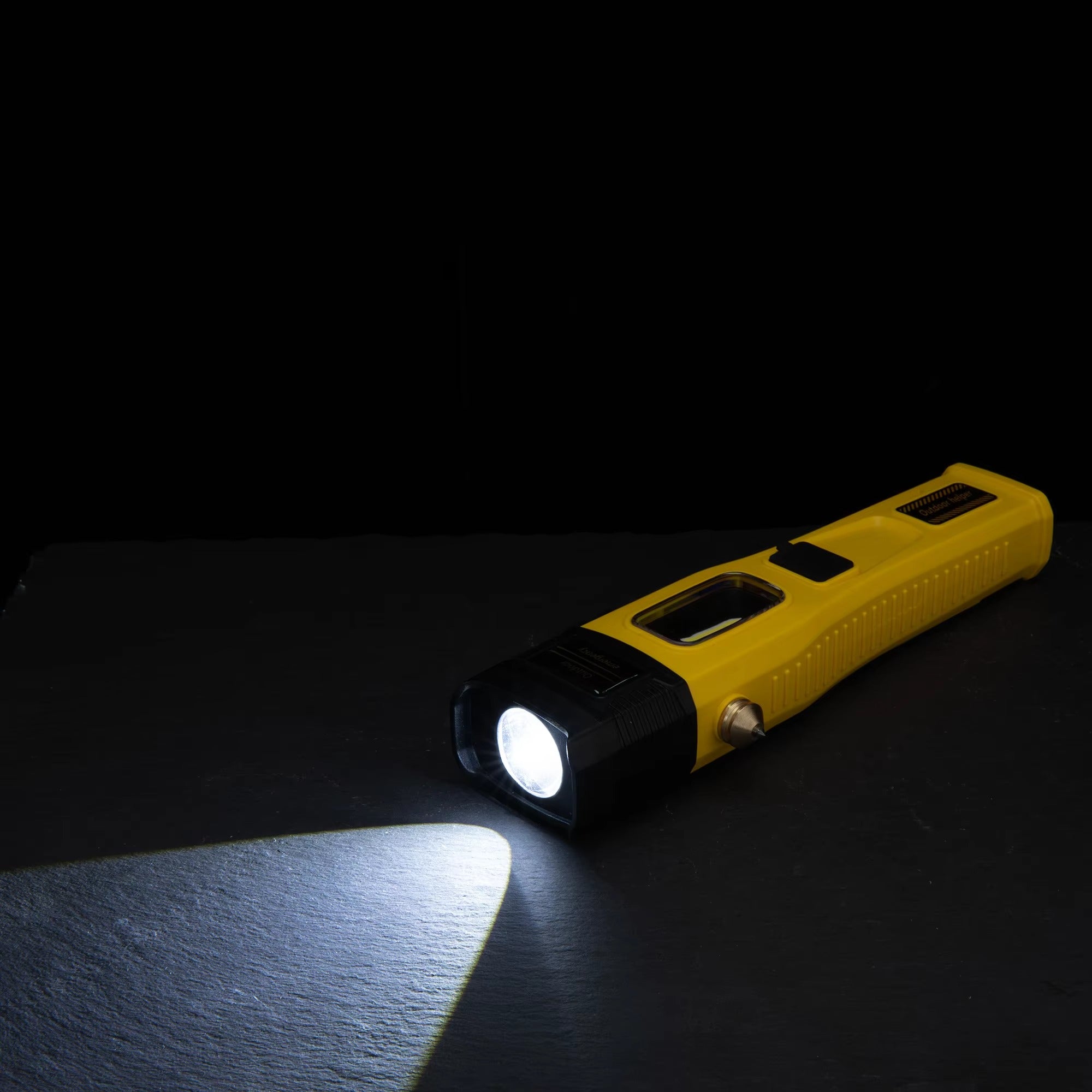 Metrixo SolarForce™ – Emergency Worklight + Window Breaker + Seatbelt Cutter