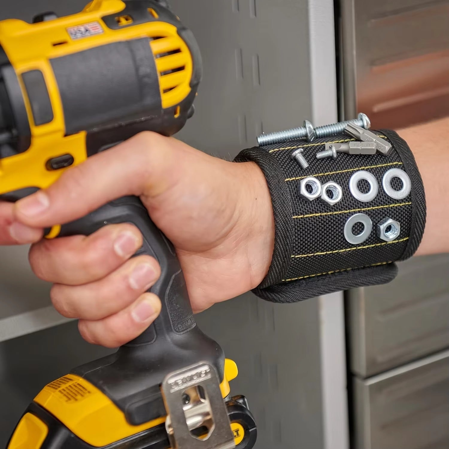 Metrixo MagGrip™ – Heavy-Duty Magnetic Wristband (15 Magnets + Double Pockets)